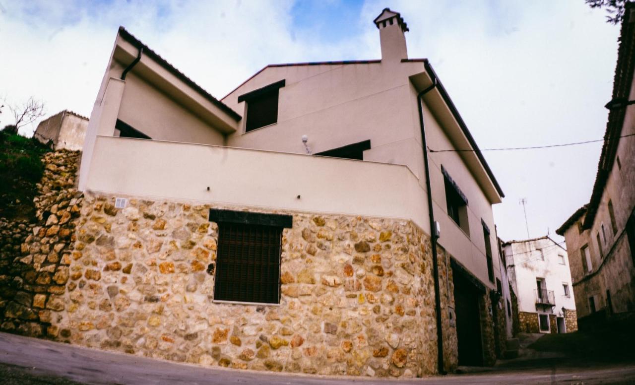 El Aprisco, Con Piscina Climatizada En Hueva-Guadalajara Villa Eksteriør billede